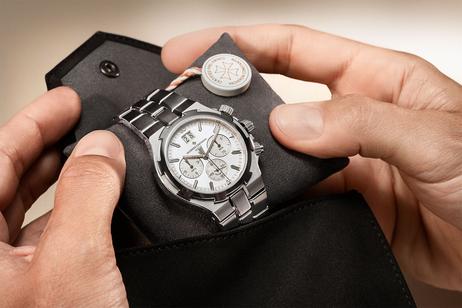 Vacheron Constantin โปรแกรมนาฬิกามือสองที่ผ่านการรับรอง
