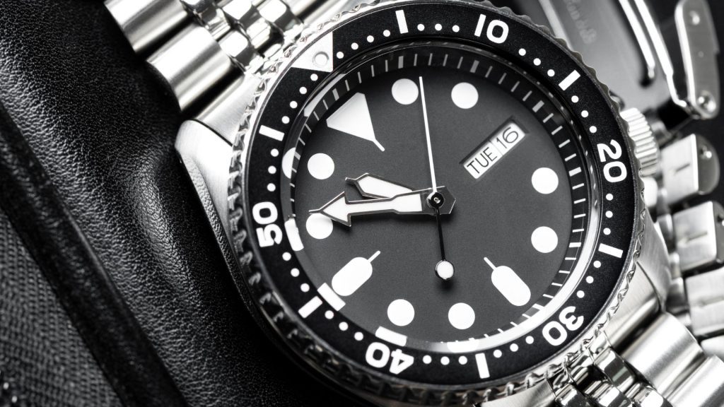 Essential Tips to Prevent Moisture in Watches