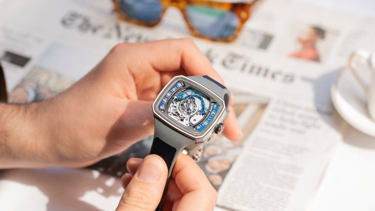 เผยโฉม Helix โดย Hautlence ปฏิวัติเวลา สถาปัตยกรรมแห่งอนาคตบนข้อมือ