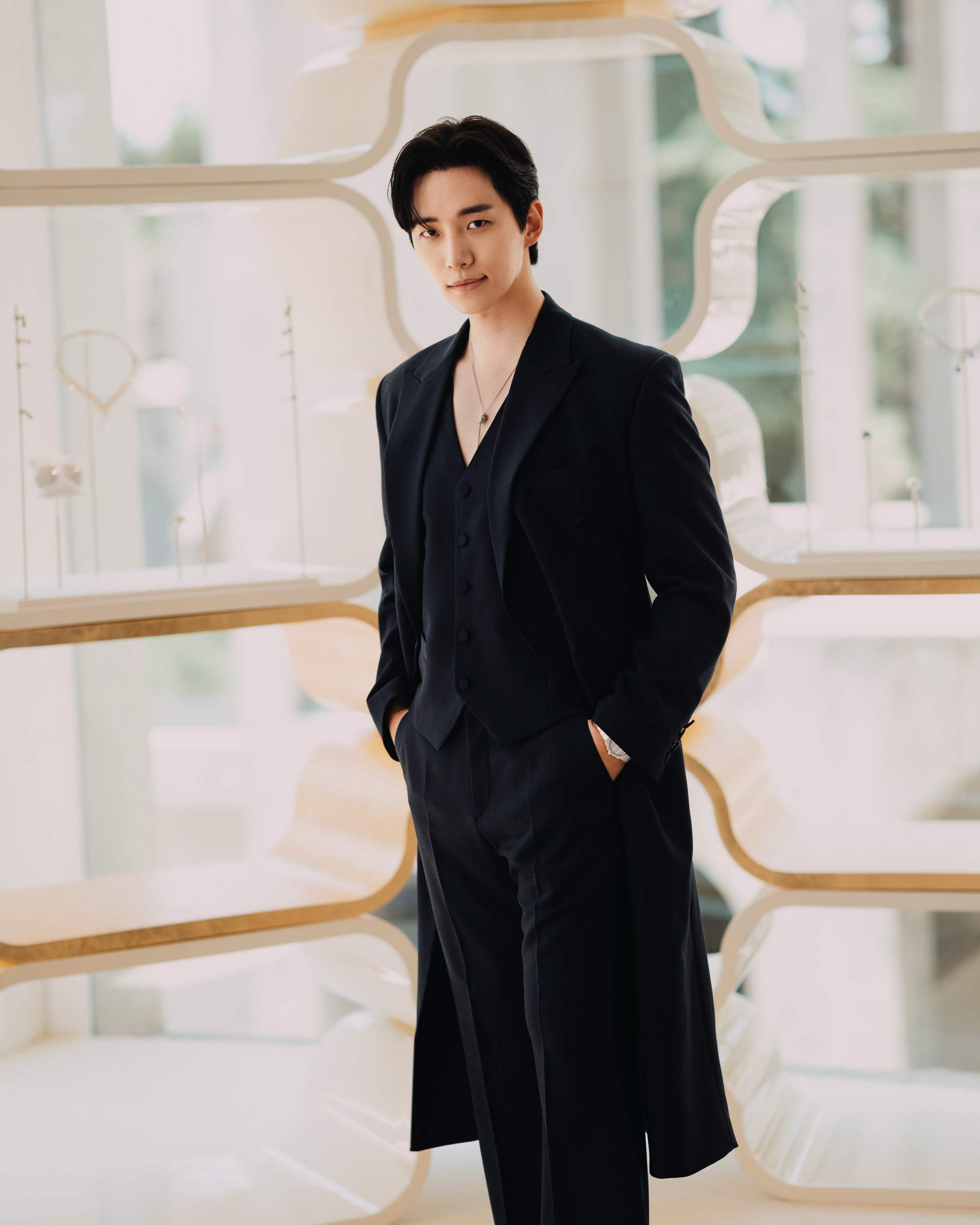 Wrist Check: Barcelona's Extravaganza – Apo and Lee Junho Dazzle at Piaget's High Jewellery Unveiling