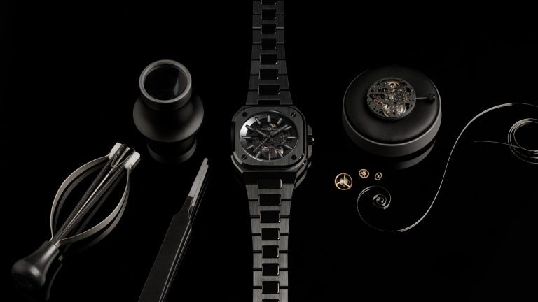 Bell & Ross รังสรรค์เรือนเวลาลิมิเต็ดเอดิชั่น ที่ผสานกลไกซับซ้อนเข้ากับความงามสง่าของเซรามิกสีดำ