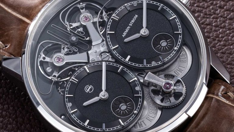A Closer Look: เจาะลึก Armin Strom Dual Time GMT Resonance Manufacture Black Edition