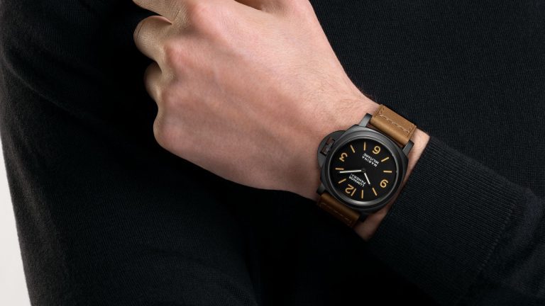 Luminor Marina Militare PAM05218 นาฬิกาที่ถอดแบบความคลาสสิกของ Panerai ในปี 1993