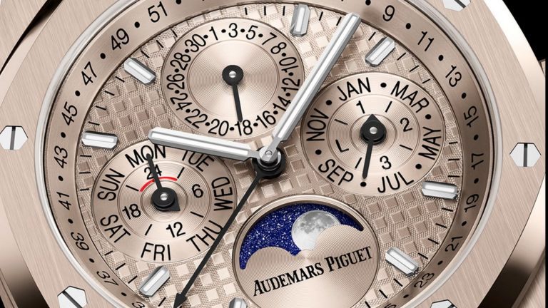 Audemars Piguet Royal Oak Perpetual Calendar คว้ารางวัล Iconic Watch ที่งาน GPHG 2025