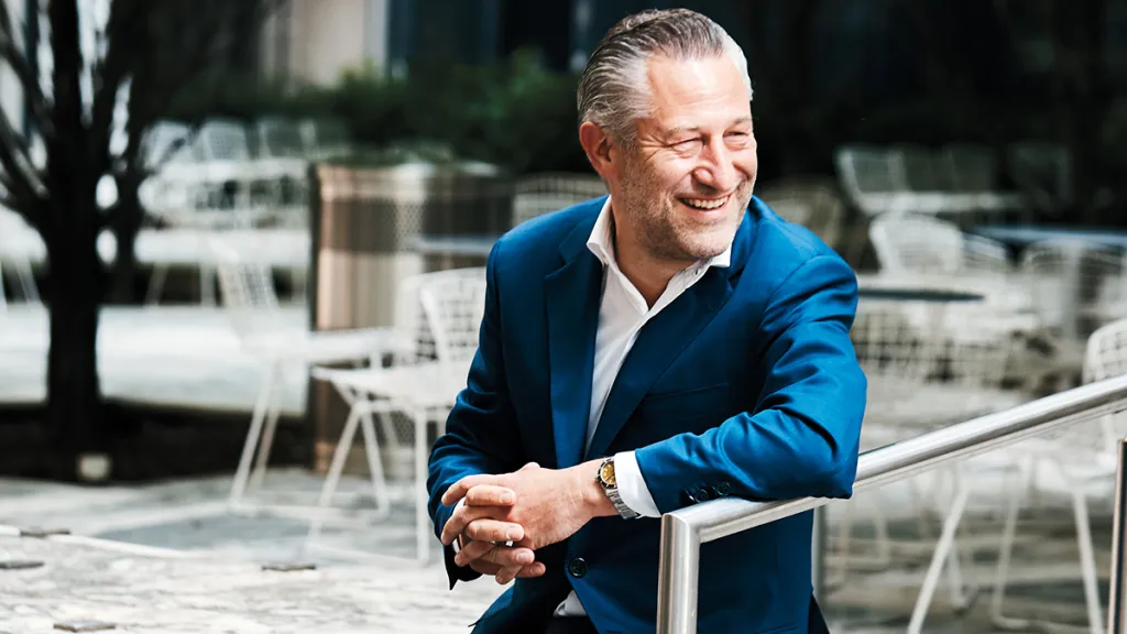 The Revolutionary List ออเรล บักส์ นาฬิกาวินเทจ ประมูล