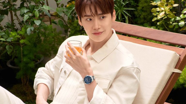 บางครั้ง ความน่าสนใจของนาฬิกาไม่ได้อยู่ที่การเพิ่มอะไรเข้าไป แต่อยู่ที่การรู้ว่าจะเก็บอะไรไว้ พาชมเรือนเวลา MIDO Ocean Star 200